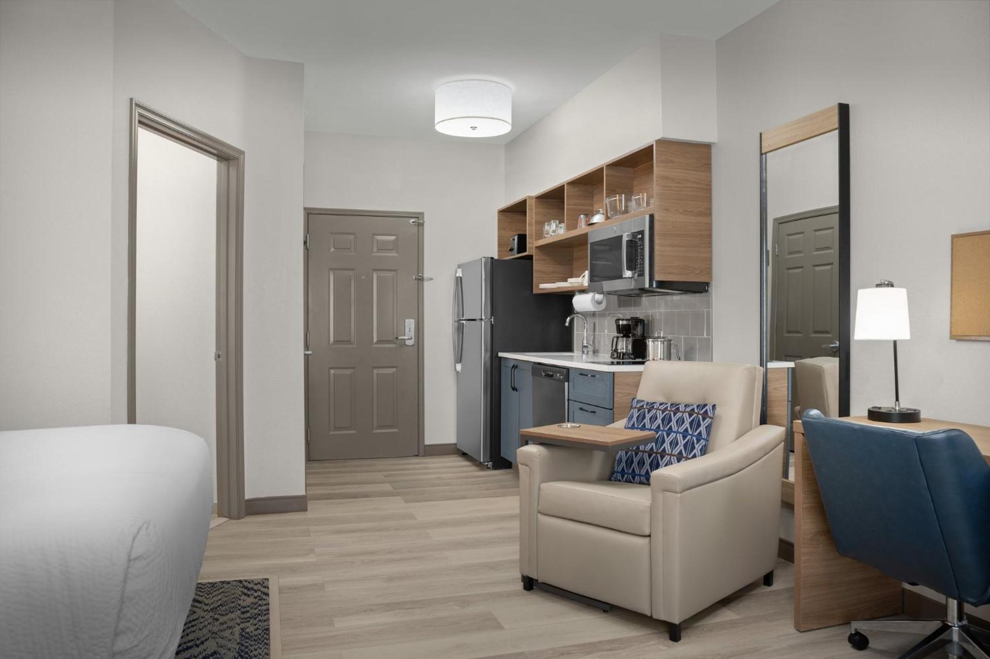 Candlewood Suites Alexandria - Fort Belvoir By Ihg Экстерьер фото
